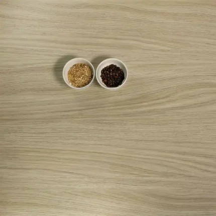 Pavimento SPC effetto legno Swing Floor con finitura elegante e sottopavimento fonoassorbente