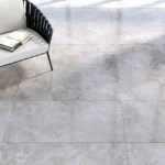 Piastrella in gres porcellanato effetto pietra
