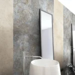 Piastrella in gres porcellanato effetto decoro