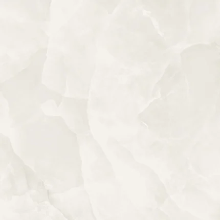 Lastra di gres porcellanato che riproduce l'onice bianco. La base è di un bianco luminoso con venature cristalline nei toni del grigio chiaro, conferendo un aspetto elegante e traslucido